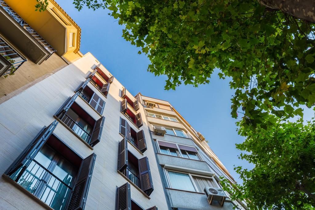 Lodging Sagrada Familia Rossellon Барселона Екстер'єр фото